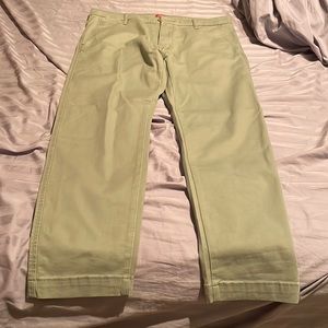 Levi’s chino tapered. 34x30. Slim straight.